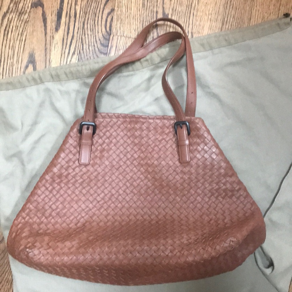 Bottega Stunning bag.